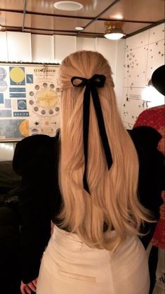 Long Blonde, Long Blonde Hair, Hair Inspo Color, Dream Hair, Aesthetic Hair, Pretty Hairstyles, Hair Looks, Hair Goals, Hair Tutorial