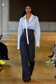 Spring 2023 Ready-to-wear, 2025 Ready-to-wear Collection, Fall 2023 Ready-to-wear Fashion Show, Spring 2025 Ready-to-wear, Resort 2025 Runway, Runway Outfits, Work Chic, Denim Trends