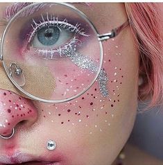 Makeup With Glasses, Cool Makeup, Aesthetic Makeup, Pastel Goth, Face Art, Makeup Art, Pink Hair, Makeup Inspo, Makeup Inspiration