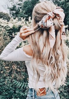 #pinterest | rebekahjoyyy Luxy Hair, Half Up Hair, Long Blonde Hair, Long Hair Women, Cool Hair Color, Scarf Hairstyles, Gorgeous Hair