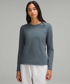 Lots Of Reasons To Love This Top. Soft Organic Cotton Fabric, Just The Right Stretch, And A Casual Fit For Every Day Of The Week. Designed For Casual. An Easy Fit That Floats Away From Your Body:sits Below The Waistband For Moderate, Everyday Coverage. | Organic Cotton Crewneck Long-Sleeve Shirt Tank Top Skirt, Leggings Hoodie, Womens Long Sleeve Shirts, Organic Cotton Fabric, Ski Trip, Day Of The Week, Casual Fit, Fall Style, Christmas 2024