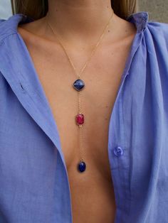 Elena necklace in Lapis lazuli and red Sillimanite handmade Elena Necklace, Lapis Lazuli, Pendant Necklaces, Necklace Etsy, Jewelry Necklace Pendant, Beauty Book, Etsy Accessories, Jewelry Necklaces, Accessory Gift