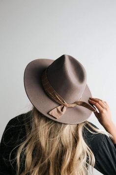 You all know by know how much we love linen, so naturally we had to create a linen hat band for our brims! Available in White, Black and Brown and the material can't be beat. Fabric bands are one size. Gigi Pip, Taupe Fabric, How To Tie Ribbon, Straw Hat Beach, Hat Accessories, Unique Hats, Hat Print, Simple Leather, Halo Style