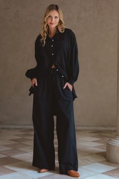 With our Calin Wide Leg Linen Pants, you can easily upgrade your sense of style. A timeless look that is appropriate for any occasion is created by the wide leg design and superior linen material. Linen Wide Leg Straight Pants For Loungewear, Relaxed Linen Wide Leg Pants For Daywear, Relaxed Fit Wide Leg Linen Pants For Daywear, Wide Leg Linen Pants For Loungewear, Chic Linen Wide Leg Lounge Pants, Elegant Linen Pants For Loungewear, Linen Wide Leg Loungewear Pants, Linen Wide Leg Pants For Loungewear, Linen Wide Leg Pants For Fall