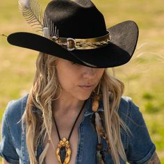 This stunning metallic hat band (available in gold or silver) features a rhinestoned horse snaffle bit, wrap around braid, selenite crystal, and quartz crystal.  Our hat band can be seen on CMA entertainer & Grammy nominated singer, Lainey Wilson! She wore this piece of ours for Nashville nye bash! it's truly so special! The horse snaffle bit was inspired by her song "wildflowers & wild horses". Hat band is made of faux leather and has genuine leather cording so you can adjust your hatband to yo Wrap Around Braid, Lainey Wilson, Western Photography, Snaffle Bit, Latina Fashion Outfits, Western Hat, Hat Accessories, Latina Fashion, Western Girl