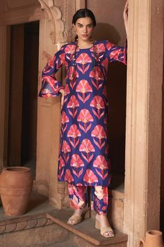 Red bemberg silk kurta with shell print and sequins hand embroidery. Comes with pant. - Aza Fashions Shell Print, Round Pattern, Silk Kurta, Shell Pattern, Pants Pattern, Pant Set, Set For Women, Aza Fashion, Silk Printing