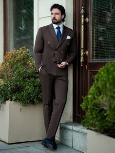 Blue Double Breasted Suit 2-Piece Suit Designs Men, Brown Double Breasted Suit, Brown Suits For Men, Modest Street Fashion, Slim Fit Tuxedo, Dress Suits For Men, Handsome Guys