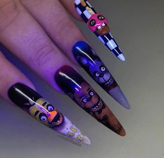 #fnaf #fnafaesthetics #bonnie #freddy #chica #nailsnailsnails #handpaintednailart Security Breach Nails, Five Nights At Freddy's Nails, Fnaf Nails Ideas, Fnaf Nail Art, Daria Nails, In My Dreams, Pretty Nail Art Designs, Painted Nail Art