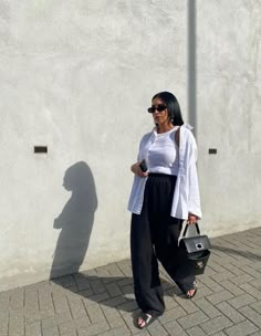 Plus Size Chic Outfits Classy Summer, Old Money Style Women Plus Size, Old Money Outfits Plus Size Summer, Old Money Aesthetic Outfit Plus Size, Old Money Aesthetic Plus Size, Plus Size Trousers Outfit, Plus Size Chic Outfits Classy, Old Money Plus Size Outfits, Capsular Wardrobe