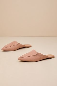 The Lulus Joelle Camel Suede Loafer Slides are model-off-duty meets office chic! Elevate any outfit with these vegan suede loafer slides with a pointed-toe upper, piped detail, and a notched collar. Slip-on design is perfect for on-the-go gals! 0. 25" rubber heel. Lightly cushioned insole. Rubber sole has nonskid markings. ALL MAN MADE MATERIAL. Imported. Lulus | Joelle Camel Suede Loafer Slides | Size 11 | Brown | Vegan Friendly. Suede Slip-ons For Office In Fall, Suede Pointed Toe Slip-ons For Work, Fall Workwear Pointed Toe Suede Flats, Chic Suede Pointed Toe Flats, Chic Suede Pointed Toe Flats For Work, Flat Mules For Workwear In Fall, Suede Slip-on Mules For Work, Flat Mules For Office In Fall, Flat Mules For Office Use In Fall