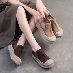 Gender: Women Type: Casual Shoes Main Materials: Cowhide Insole: Pigskin Sole: Rubber Type of Closure: Slip-on Style: Daily, Casual, Retro Season: Spring, Autumn Heel Height: Medium (4.5 cm) Leather Platform Slip-ons, Beige Slip-ons With Rubber Sole, Beige Slip-ons With Rubber Sole And Round Toe, Beige Platform Sneakers With Closed Toe, Brown Leather Slip-on Platform Shoes, Brown Leather Platform Slip-on Shoes, Beige Closed Toe Platform Sneakers, Brown Flat Platform Sneakers, Casual Slip-on Platform Leather Shoes