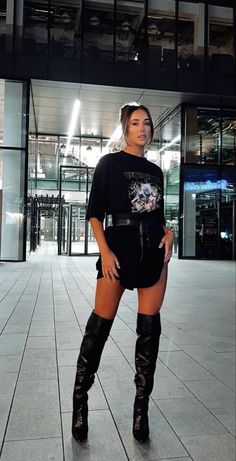 Ufc Night Outfit Women, Big Tshirt And Boots Outfit, Big T Shirt Concert Outfit, Knee High Boots Outfit Concert, Over Knee Boots Outfit Night, Thigh High Leather Boots Outfit, Balenciaga Boots Outfits, Bratz Boots Outfit, Rap Concert Fits