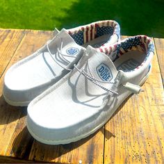 Get Ready For The Fourth Of July With These Hey Dude Wally Slip-On Shoes. The Beige Canvas Upper Features A Patriotic Stars And Stripes Pattern, And The Tie Closure Ensures A Secure Fit. These Shoes Are Perfect For A Casual Occasion And Are Available In Uk Size 11, Us Size 12, And Au Size 11. The Foam Insole Provides Comfort For All-Day Wear. Add These To Your Collection Of Casual Shoes And Show Off Your Patriotic Spirit. Eu 45 New Without Box! Never Worn! Nfl Football 49ers, Football 49ers, Western Shoes, Patriotic Stars, The Fourth Of July, Hey Dude, Stars And Stripes, Nfl Football, School Stuff