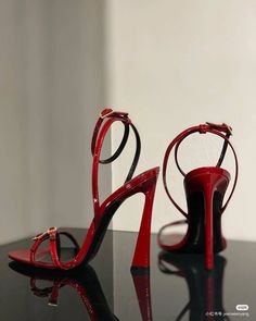 Red Stiletto Heels, Heels High Classy, Summer High Heels, High Sandals, Open Toe High Heels, Womens Stilettos, Red Bottoms, Carrie Bradshaw