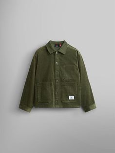 CORDUROY CHORE COAT W OUTERWEAR Alpha Industries OG-107 GREEN L Fall Clothes Men, Green Corduroy Jacket Outfit, City Boy Style, Corduroy Jacket Outfit, Military Style Fashion, Style Guru, Carhartt Jacket, Canvas Jacket, Chore Coat