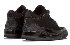 Nike Air Jordan 3 Retro 'Black Cat' Black/Dark Charcoal-Black 136064-002 Black Cat Outfit, Jordan 3 Black, Sneaker Bar, Vapour Max Nike, Jordan Retro 3, Air Jordans Women, Nike Sacai, White Jordans, Shoes Outfit Fashion