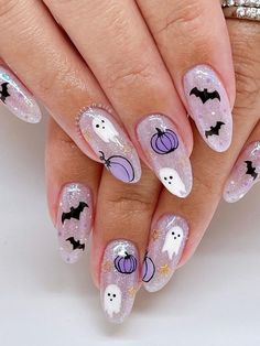 glittery nails with ghost designs Halloween Press On Nails, Halloween Acrylic Nails, Cute Halloween Nails, Pumpkin Nails, October Nails, Nagel Tips