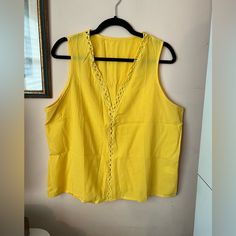 Forever 21 Yellow Tank Top. Size Extra Large, Tag Has Been Cut. New Without Tags. Yellow V-neck Tank Top For Summer, Forever 21 Sleeveless Tops For Beach, Forever 21 V-neck Cotton Tops, Forever 21 Yellow Cotton Top, Forever 21 Yellow Sleeveless Top, Forever 21 Sleeveless Yellow Top, Forever 21 Casual V-neck Tank Top, Forever 21 Yellow Casual Top, Tight Crop Top