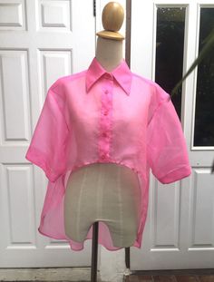 "SGinstar shocking pink nature thai silk organza t-shirt -Made to order for every sizes -For the perfect t-shirts and fast ship please give me your size ( bust, waist and hips) -Please check my sizes chart before ordering -T-shirts made with natural thai silk organza -Color: more than 18 colors -Dry clean only SGinstar Size Guide UK4/US0/EU32/AU4 Bust 31\"(78cm.) Waist24\"(60cm.) Hips33\"(83.5cm.) UK6/US2/EU34/AU6 Bust32\"(80.5cm.) Waist25\"(63cm.) Hips34\"(86cm.) UK8/US4/EU36/AU8 Bust33\"(83cm. Pink Nature, Thai Silk, Shocking Pink, Hawaiian Dress, Pink Prom Dresses, Feather Dress, Summer Clothing, Silk Organza, T Shirt For Women