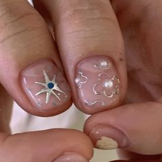 Japanese Short Nail Art, Japanese Nail Art Short Nails, Yoshimoto Nara Nails, Hime Gyaru Nails, Korean Kitsch Nails, Hawaii Nails, Jewelry Mood Board, Mens Nails, Beauty Nails Design