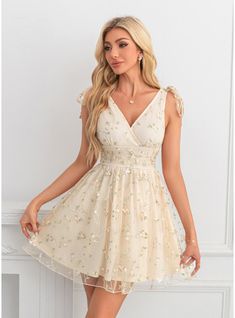 JJ's House No Bow Embroidered Tulle Mini V-Neck Spring Summer A-line Yes Apricot S Height:5.7ft(174cm) Bust:33.5in(85cm) Waist:26in(66cm) Hips:36in(91cm) Dress. #JJ's House #No #Bow #Embroidered #Tulle #Mini #VNeck #Spring #Summer #Aline #Yes #Apricot #S #Dress V-neck Floral Embroidered Mini Dress For Wedding, V-neck Floral Embroidery Mini Dress For Wedding, V-neck Mini Dress With Floral Embroidery For Wedding, V-neck Wedding Mini Dress With Floral Embroidery, Dresses Coquette, Tulle Mini Dress, Satin Homecoming Dress, Tulle Homecoming Dress, House No