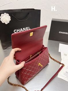 PRODUCT DETAILS Includes Shipping bags, dustbag sleeper, care manual, booklet, tag. Limited Edition Bag, Gold Ounce, Evening Clutch Bag, Shopping Tote Bag, Kids Bags, New Arrival, Evening Bags, Mini Bag, Luxury Bags