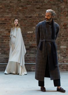 Tommy Ton Street Style, Tommy Ton, Quiet Luxury, Yohji Yamamoto, Dream Clothes, Global Fashion, New York Fashion, Mens Coats, Fashion News