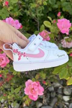 custom baby sneakers with hand-painted floral details and personalized name, perfect for a unique and thoughtful gift. Click to create your own! #CustomSneakers #BabyShoes #PersonalizedGifts