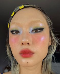 Color Block Makeup, Trending Makeup, Instagram Painting, Crazy Makeup