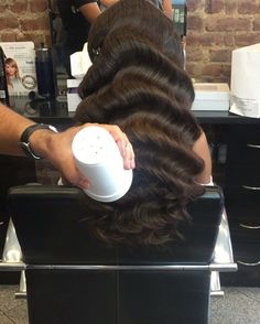 You can save time and money with these creative hair hacks from beauty gurus all over Instagram. Read on for 21 clever ideas to help you have a good hair day. Shampoo Alternative, Moisturizing Hair Mask, Hair Diffuser, Creative Hair, Frizz Free Hair, Good Hair, Creative Hairstyles, Frizz Free, Beauty Guru