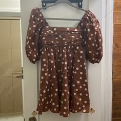 Size Small Petite. Brown And White Dot Print Short Sleeve Polka Dot Dress For Day Out, Cute Brown Spring Dress, Cute Brown Summer Dress, Polka Dot Mini Dress For Daywear, Cute Polka Dot Dress For Day Out, Brown Square Neck Mini Dress For Brunch, Polka Dot Short Sleeve Mini Dress For Brunch, Brown Short Sleeve Mini Dress For Daywear, Polka Dot Short Sleeve Dress For Daywear