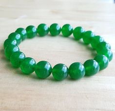 "Details: green quartz bracelet Strong latex free elastic cord. Pick you size before check out. How to choose the size: Please measure your wrist size + 0.25-0.50 inches for comfort. I only use genuine gemstone because only genuine gemstone has the healing property for your needs. Each gemstone is unique. Please expect some variations of the stone colours from the photo. All my creations are made to order and handmade by me. I will make after you purchase the item. They are cleansed with sage be Energy Yoga, Bracelet Wedding, Bracelet Friendship, Yoga Bracelet, Women Yoga, Bracelet Men, Protection Bracelet, Green Quartz, Quartz Bracelet