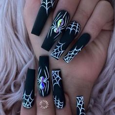 Ongles Goth, Scary Halloween Nails Design, Disney Halloween Nails, Pink Stiletto Nails, Witch Nails, Long Press On Nails, Halloween Press On Nails