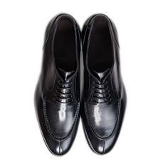 Ready to conquer the day? We’ve taken our timeless split toe derby silhouette and made it deep, dark, and black. This is a traditional, rich and refined shoe has an edge over the classic cap toe oxfords. We’ve also made this dress shoe with a Dainite sole so you can wear them all year round. Whether it's a formal events, or a night out with friends this is the perfect allrounder. Upper: Full-grain Italian leather Sole: Dainite lugged sole, British made* Construction: 360° Storm Goodyear welt (Re Dress Shoe, Goodyear Welt, Derby Shoes, Lug Sole, Italian Leather, Formal Event, Derby, Dress Shoes Men, Oxford Shoes