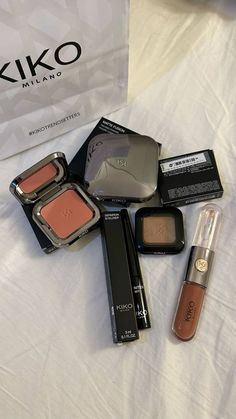 Kiko Makeup Products, Kiko Milano Aesthetic, Kiko Aesthetic, Kiko Milano Makeup, Makeup Kiko, Kiko Makeup, Kiko Cosmetics, J Makeup, Face Beat Makeup