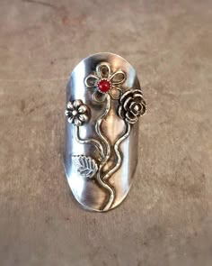 Romantic Flower Ring, Mother's Day Ring, Ring for her, Floral Design Jewelry, Red Stone Ring, Carnel Moon Goddess Necklace, Mothers Day Rings, Color Rings, Red Stone Ring, Flower Rings, Engraved Flower, Carnelian Ring, Silver Jewelry Design, Jewelry Flower