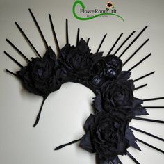 Gothic Crown Diy, Gothic Crown For Halloween Costume Party, Handmade Crown Headpiece For Halloween, Gothic Crown For Halloween Cosplay, Gothic Crown Headpiece For Halloween, King And Queen Crowns, Scary Clown Makeup, Dark Wedding Theme