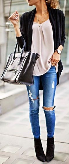 Stitch Fix--Get fabulous looks like this and many more, hand picked for you by your own personal stylist and delivered right to your door with Stitch Fix. Order your first Fix today! #affiliate Mode Inspiration, Fall Winter Outfits, Outfits Casuales, Ripped Jeans, Casual Outfit