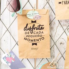 Los animalitos más tiernos invaden la shop y otras novedades: bolsas kraft, papeles de regalo, láminas y organizador de cocina - muymolon Mr Wonderful, World Cities, Party Kit, Invite Your Friends, Paper Shopping Bag, Outlet, Cafe, Packaging