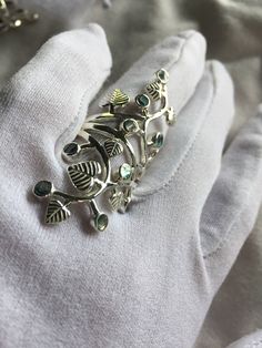 Lovely polished sterling silver set with a huge Abalone set in very detailed vintage filigree about 2 inches long Size 7.75 or 8.5 We can re size these with an additional $10- $20 fee for the jeweler All rings are shipped in a nice gift box. Check out our over a THOUSAND great reviews Engraving is $4 per letter and is not always perfect depending on the piece. It can take a few days if the jeweler is busy. This is payable to Paypal Judithsltd@gmail.com Nature-inspired Silver Ring Stamped 925, Ornate Toe Ring With Intricate Design, Unique Sterling Silver Emerald Ring, Unique Sterling Silver Emerald Ring Stamped 925, Silver Emerald Ring With Intricate Design For Anniversary, Anniversary Silver Emerald Ring With Intricate Design, Antique Style Open Ring Jewelry, Stamped 925, Antique Open Ring Jewelry Stamped 925, Unique Hallmarked Emerald Ring In Sterling Silver