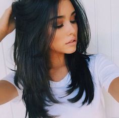 I love the color and the cut! I really love the layering and how everything flows together Tuns Bob Lung, Long Layered Haircuts, Shoulder Length Hair Cuts, Long Black Hair, Haircuts For Long Hair, Hair Updo