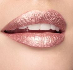 ROSE GOLD ALERT!! 'PINK CHARMING' Matte Metallic Lip Cream from our Spectaculips range. #MetallcLip #Lipstick #RoseGold Pink Lipstick Makeup, Red Lipstick Shades, Wear Red Lipstick, Perfect Lipstick, Metallic Lips, Look Rose, Pink Lip Gloss, Best Lipsticks, Lips Shades