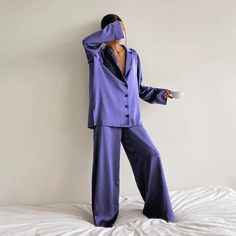 Long Sleeves Oversized Sleepwear For Women — Original Pajamas Wide Leg Pant Suit, Pyjama Satin, Pajama Fashion, Silk Sleepwear, Silk Pajama Set, Long Sleeve Tops Casual, Sleepwear Sets, Satin Shirt, Satin Pajamas