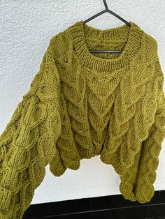 Chunky sweater with hearts. As always 100% handmade. Hand wash only. Please send us a message if you have any questions or wishes. Chunky Sweater, Cute Shirts, Crochet Clothes, Sweat Shirt, Gender Neutral, Art Collection, Bathing Beauties, Hand Wash, Germany