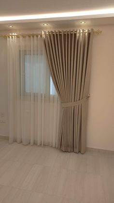 Gorgeous curtain in bedroom window ideas Unique Curtains, Curtain Styles, Stylish Curtains, Modern Curtains, Home Curtains, Diy Home Decor Easy, Curtain Designs