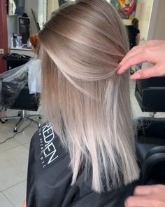 Rose Brunette, Aesthetic Balayage, Medium Aesthetic, Balayage Medium, Light Balayage, Blonde Ideas, Balayage Ideas, Honey Balayage, Blonde Aesthetic