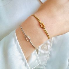 LOVE KNOT BRACELET FOR COUPLE - GIFT FOR BEST FRIEND - CHRISTMAS GIFT - COUPLE MATCHING BRACELET - GIFT FOR GIRLFRIEND - ANNIVERSARY GIFT - FRIENDSHIP BRACELET GIFT -  ✨The Eternal Symbol of Your Love✨ ✨Bracelet: 925 Sterling Silver. Gold Plated, Rose Gold Plated. ✨Bracelet Size: 6.5'' (17cm) +1.5'' (4cm) ✨Symbol of Love and Unity Friendship Bracelet ✨A Perfect Girlfriend Gift, Gift for Couple, Infinity Friendship Gift, Anniversary Gift ✨Perfect Gift Ideas for Lovers, Friendship Gift, Gift for H Eternal Symbol, Love Knot Bracelet, Perfect Girlfriend, Infinity Bracelets, Best Friend Christmas Gifts, Girlfriend Anniversary Gifts, Girlfriend Anniversary, Couple Bracelet, Bracelet Couple