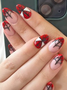 Basic Spiderman Nails, Spider Man Nails, Spiderman Nails, Marvel Nails, Man Nails, Ombre Gel Nails, Fake Nails Designs, Long Acrylic Nail Designs, Cute Simple Nails