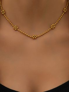 Daily Use Gold Chain For Women, Neklesh Gold Jewelry Simple, Daily Wear Gold Chains For Women, Chain Designs Gold Women, Simple Gold Necklace Designs, Gold Chain Designs For Women, Chain Designs Gold, Gold Beads Chain, Small Gold Necklace