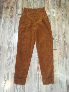 "Super cute cords  Made in Italy  Button fly  Trouser style high waisted  Seen cuff Euro size 38 Waist 22\" Hips 32\" Rise 11\"- Inseam 29\" Follow us on IG @inezandberyl" Trouser Style, Trousers Women, Parachute Pants, Capri Pants, Super Cute, Sweatpants, Trousers, Italy, High Waisted